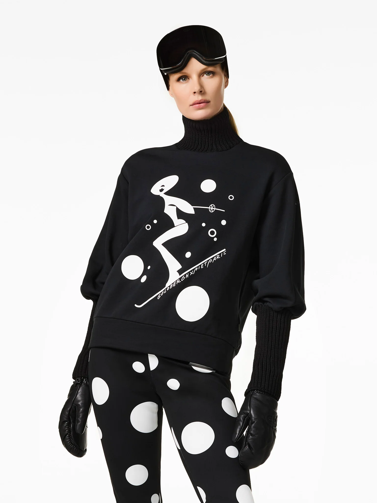 VOYAGE turtle neck sweater