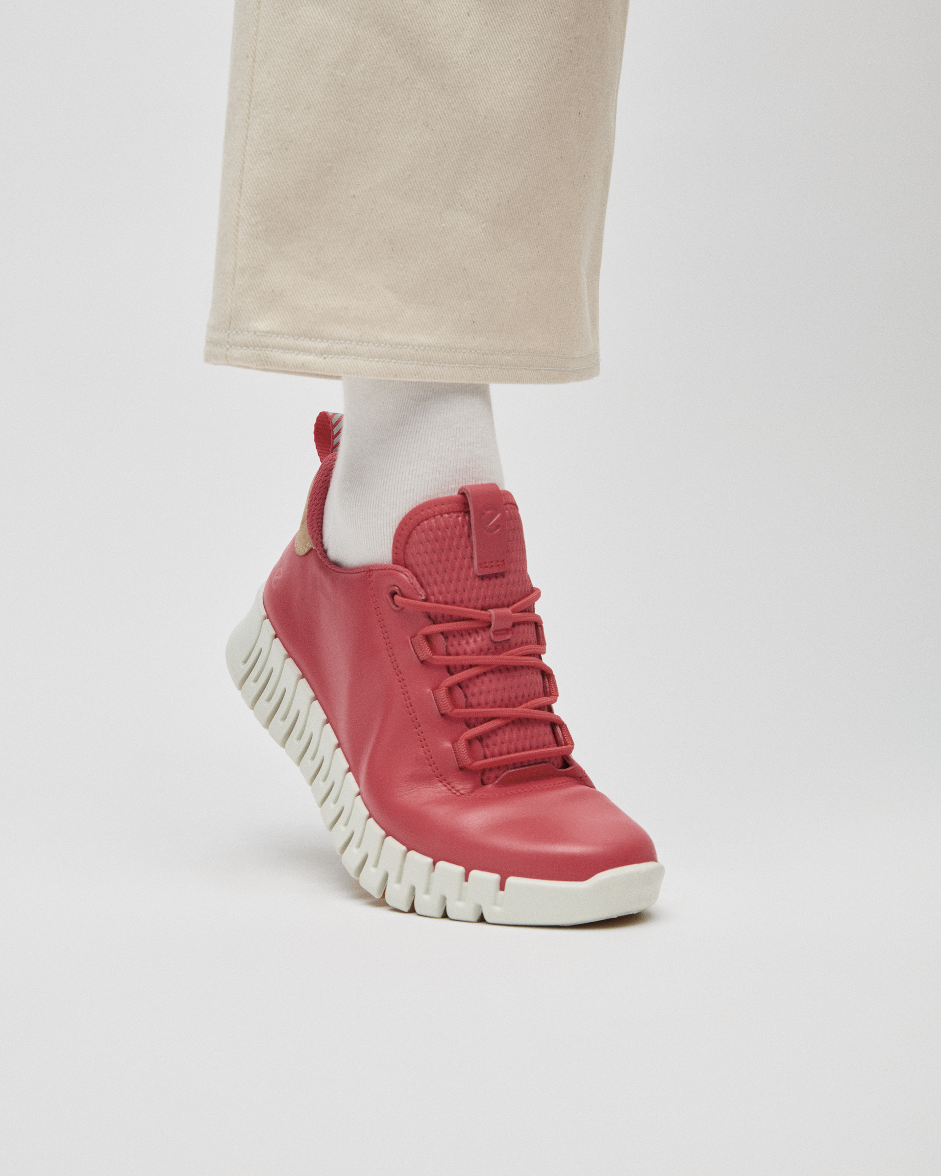 Women's ECCO® Gruuv Leather Sneaker