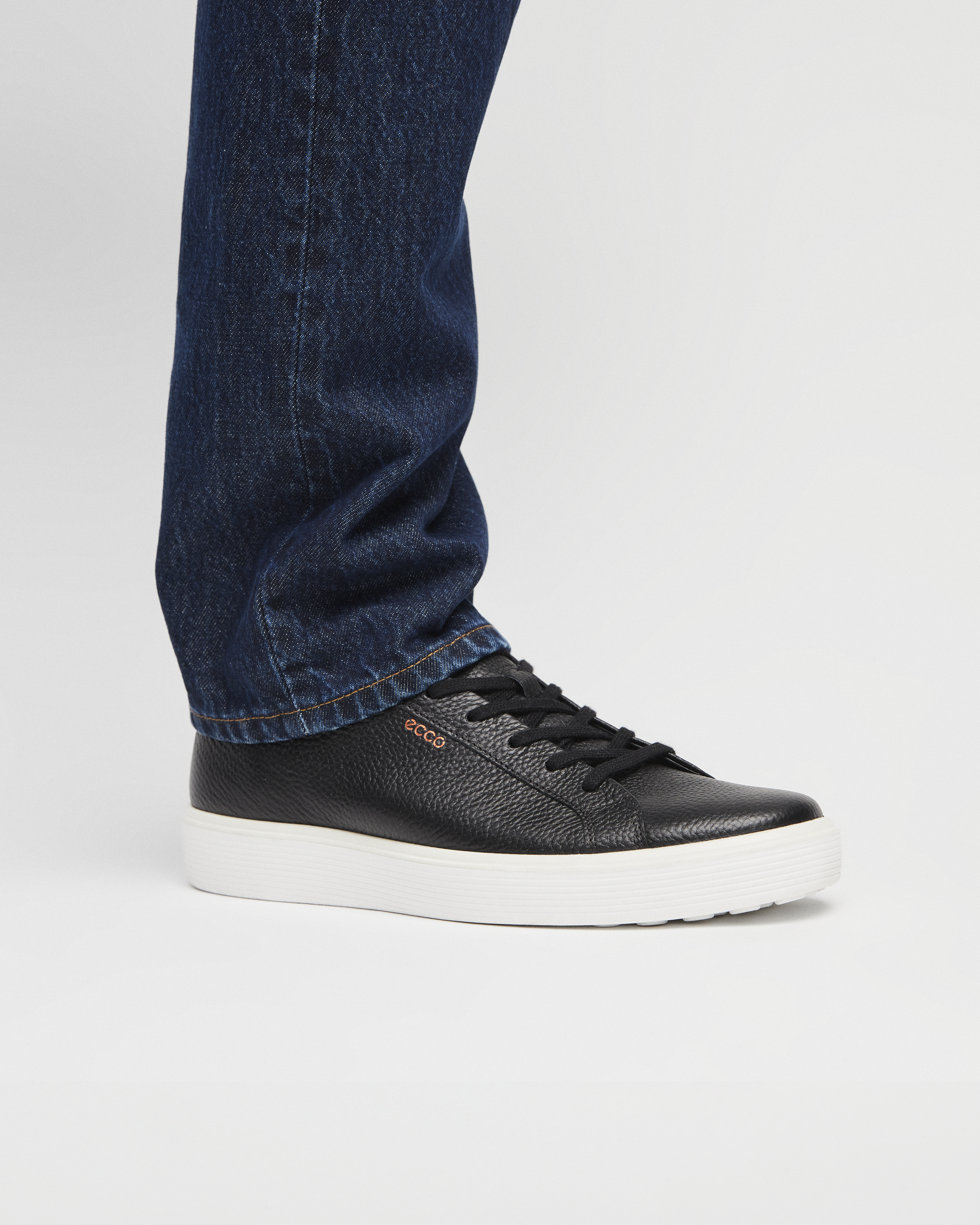 Men's ECCO® Soft 60 Pebbled Leather Sneaker