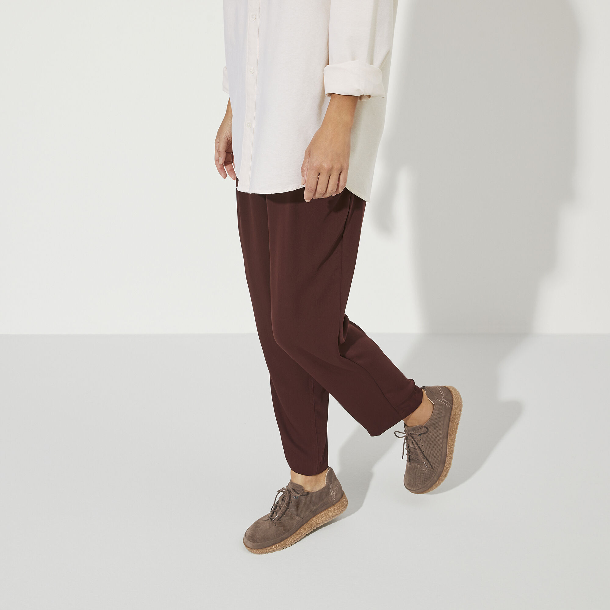 Honnef Light Suede Leather