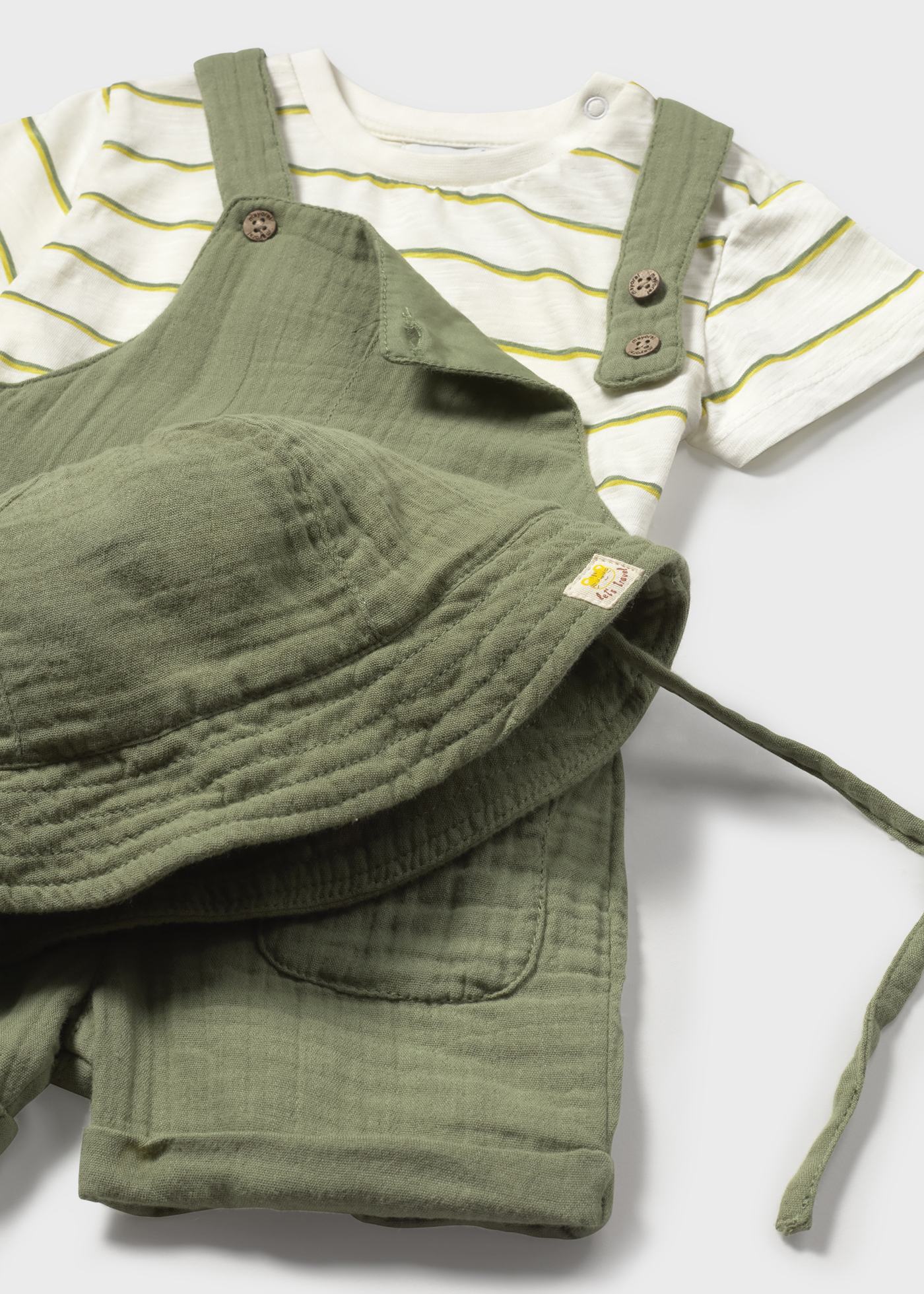 Baby 3 piece set with hat