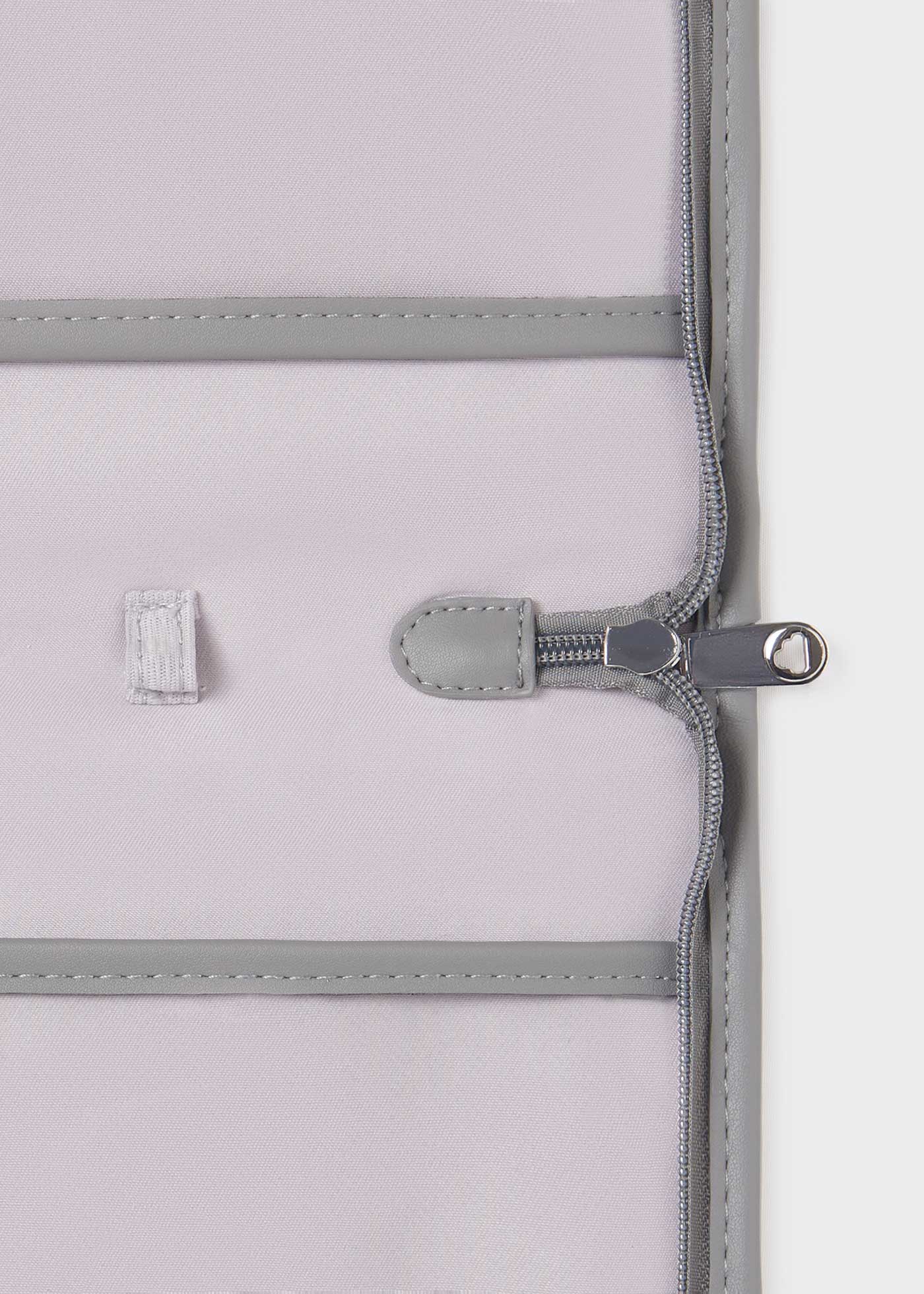 Vichy document holder baby