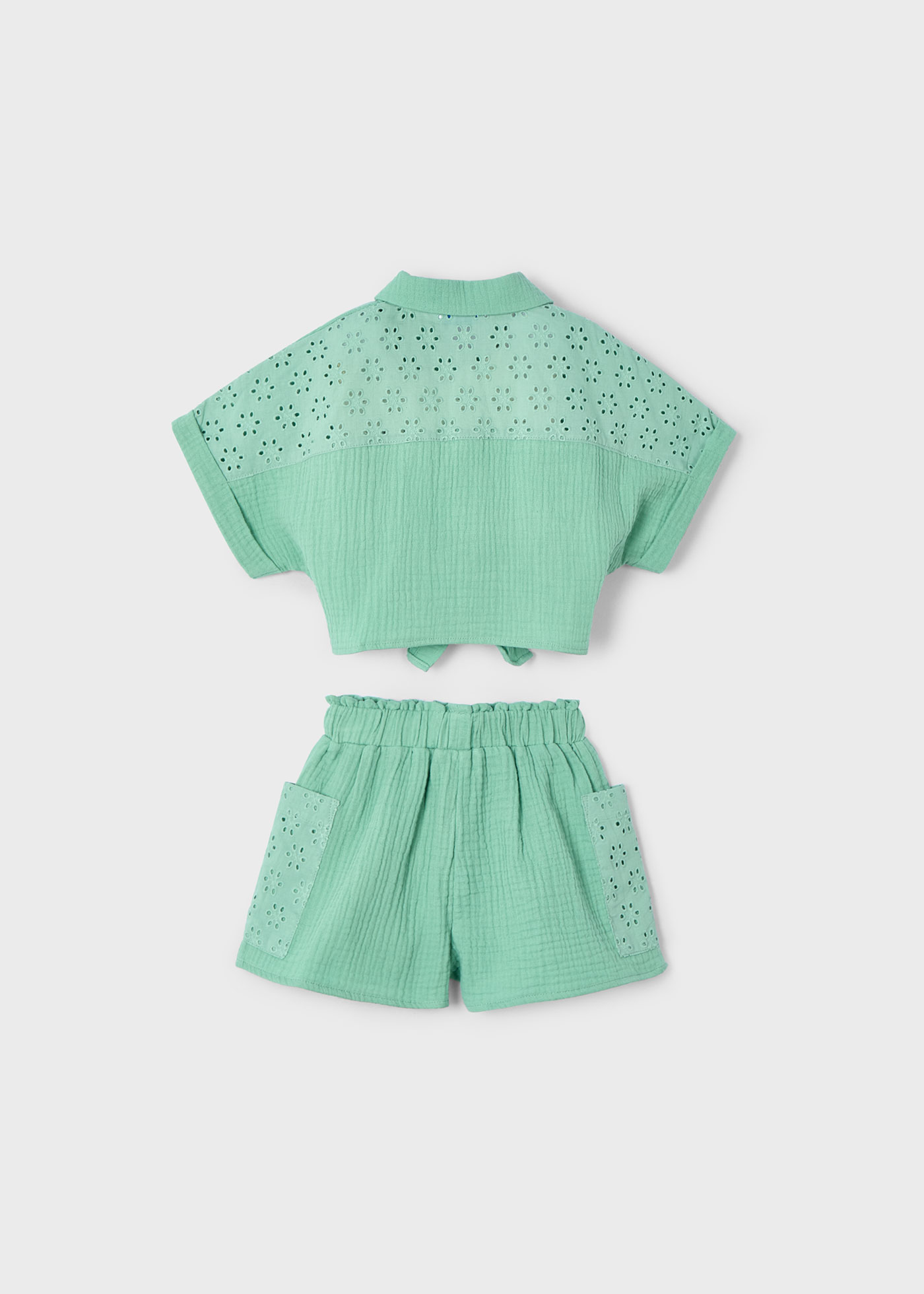 Girl openwork shorts and blouse set