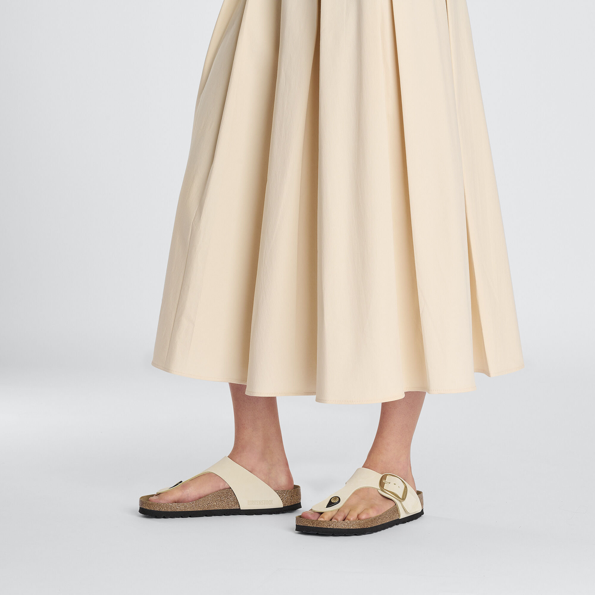 Gizeh Big Buckle Nubuk Leather