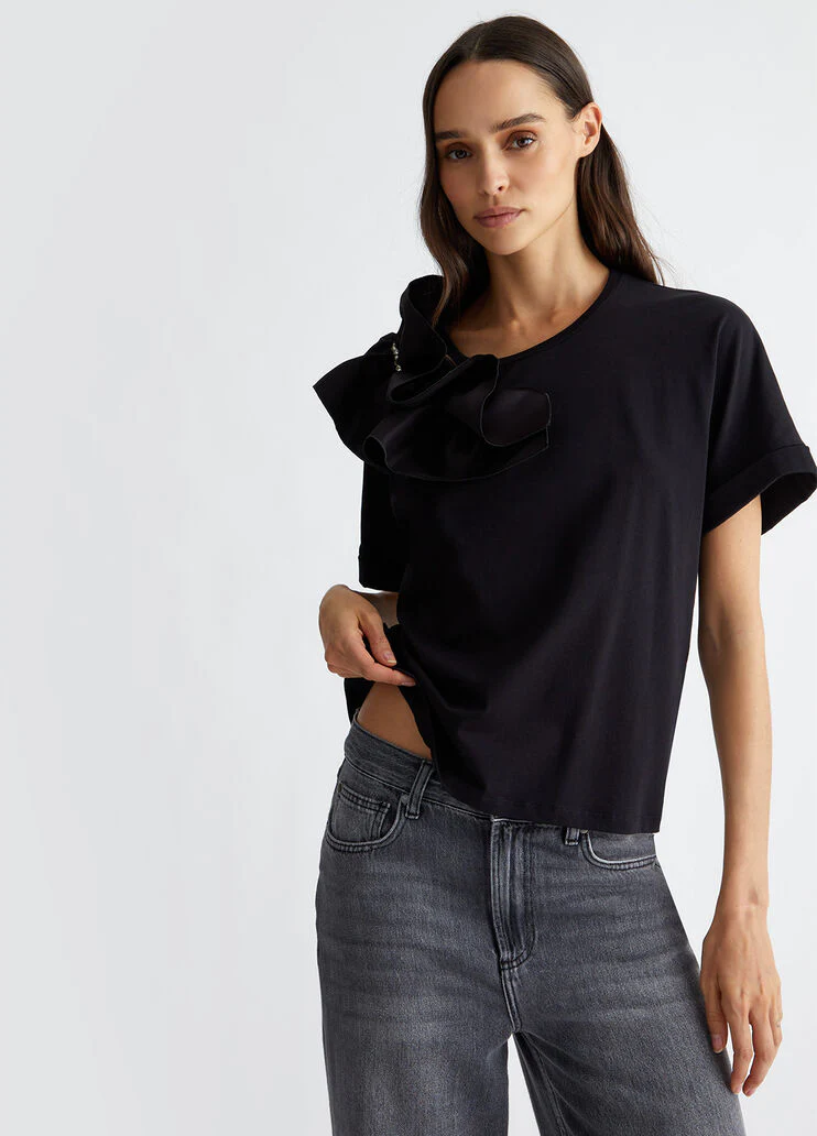 T-shirt with ruching