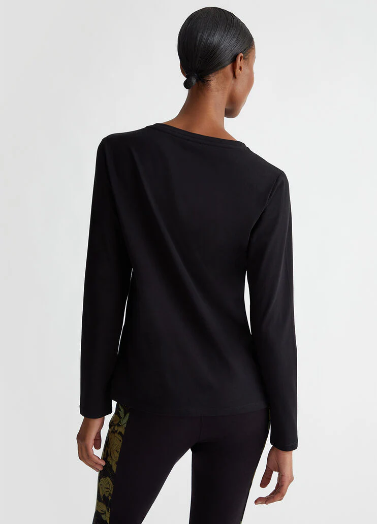 T-shirt with heart and gemstones