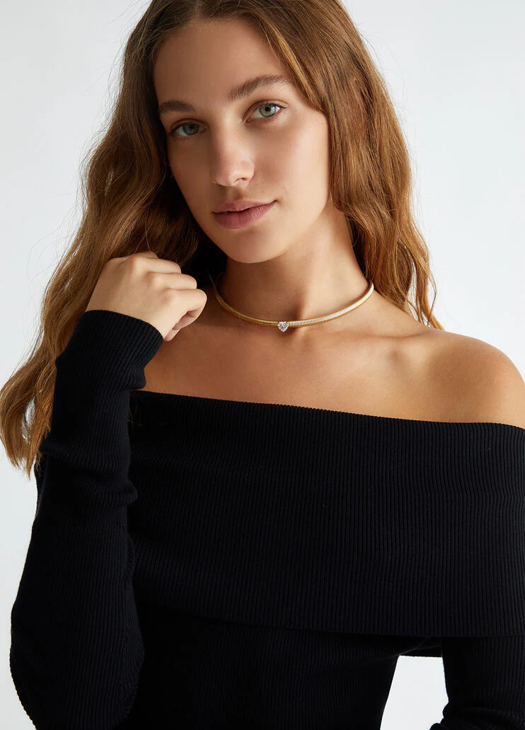 Black off-the-shoulder jumper
