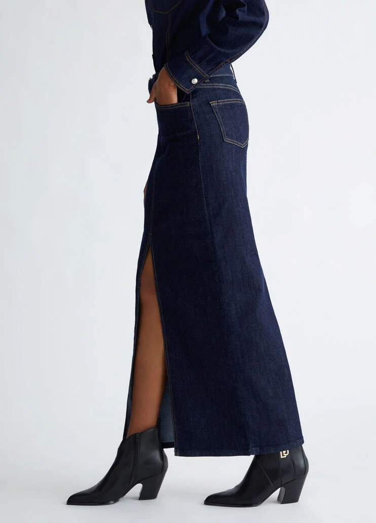 Denim skirt with belt