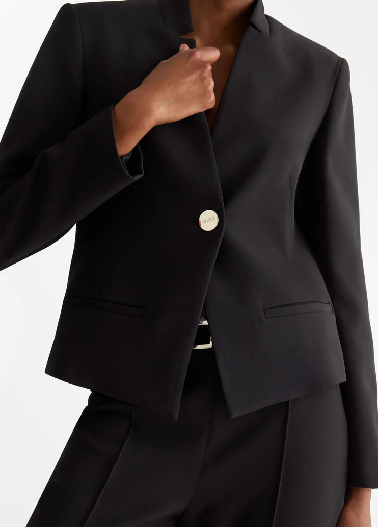 Slim-fit suit blazer