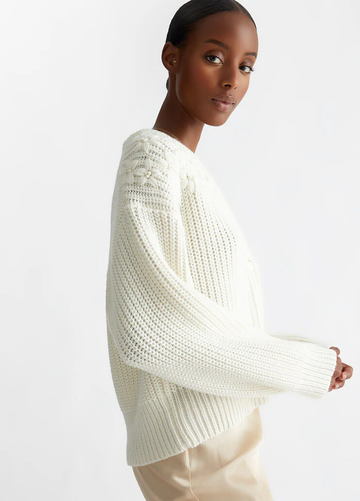 Wool cardigan with embroidery