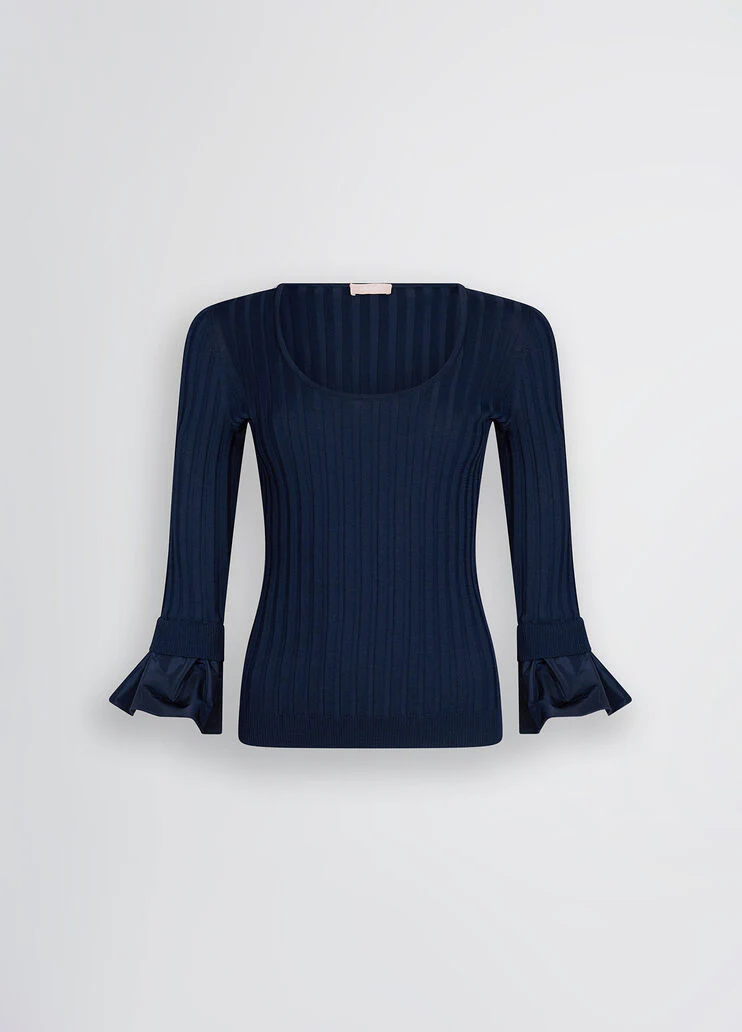 Jumper with flounced sleeves