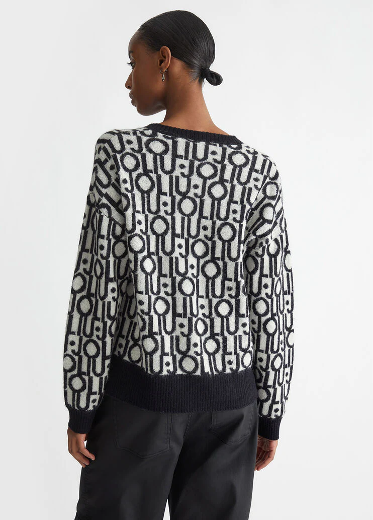 Jumper with jacquard logo