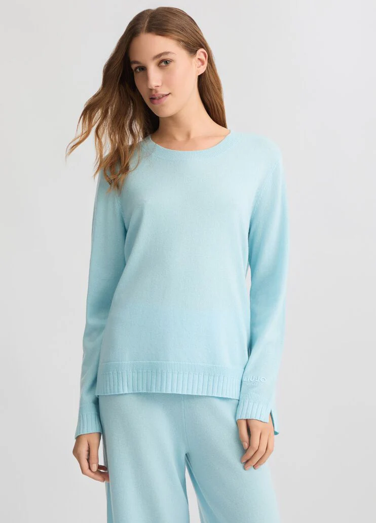 Light blue cashmere and wool jumper