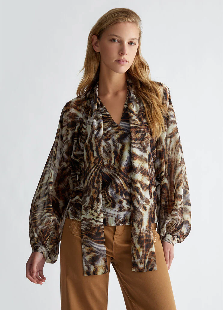 Blouse with animal-print