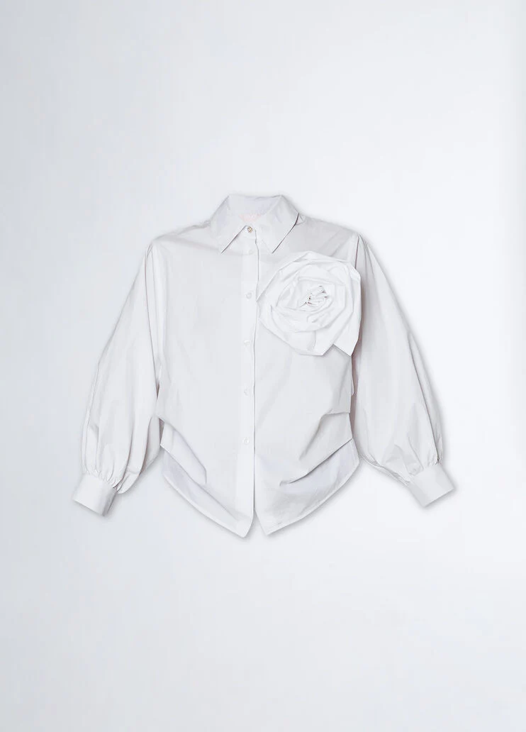 Poplin shirt with brooch