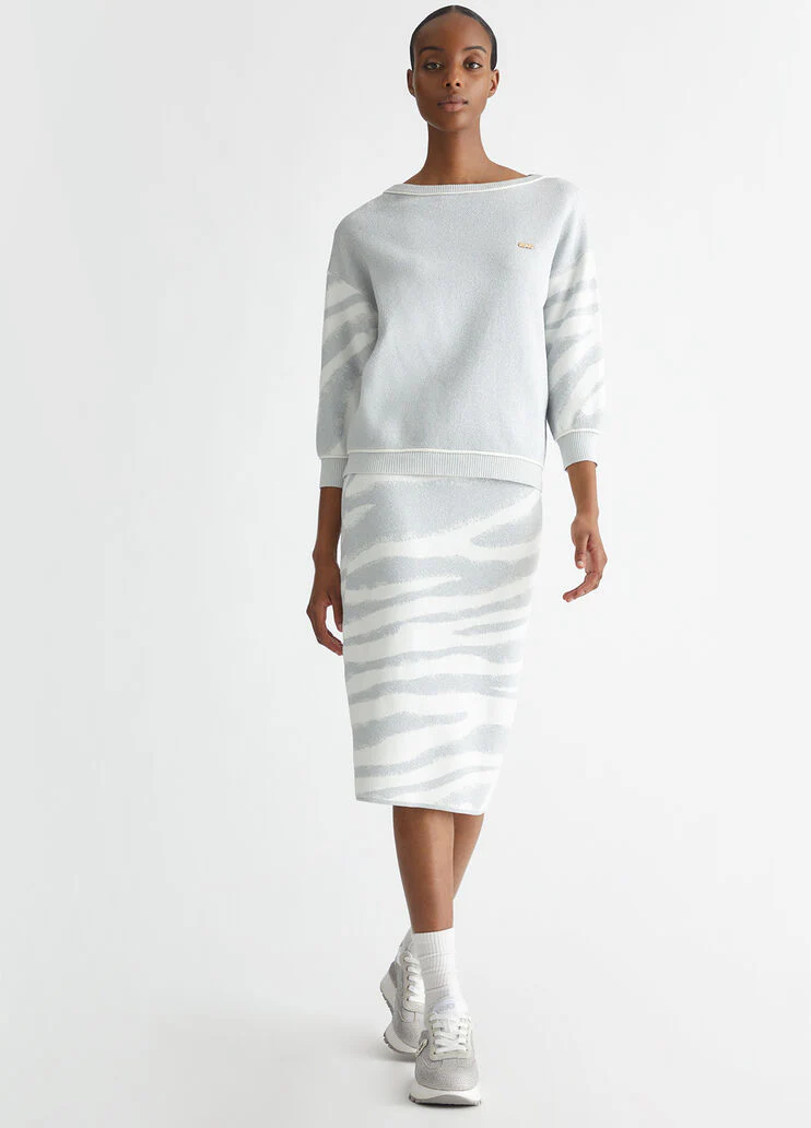 Animal-design knit skirt