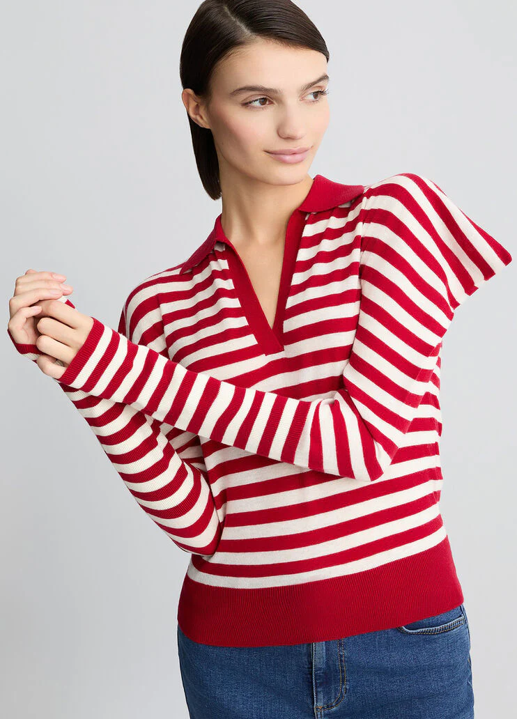 White and blue wool and cashmere jumper