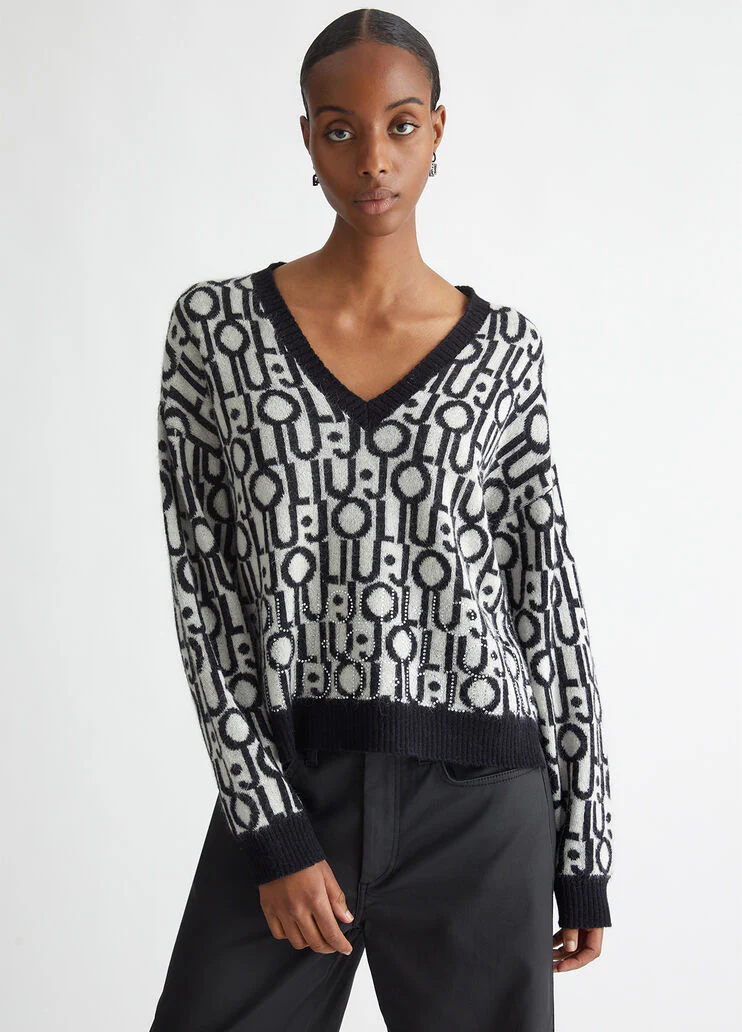 Jumper with jacquard logo