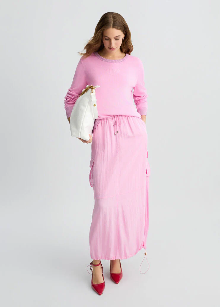 Pink long-sleeved jumper