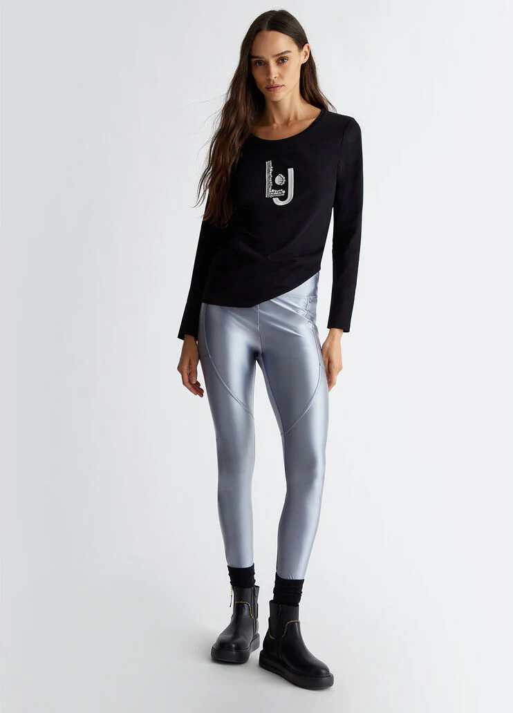 T-shirt with appliqués