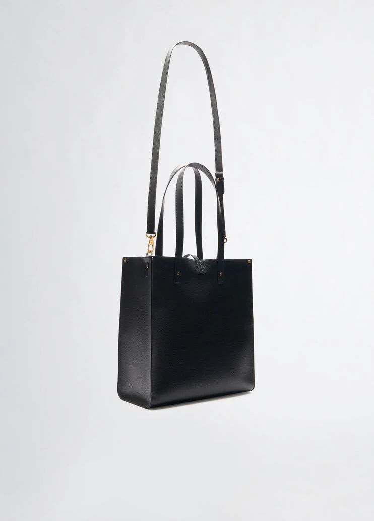 Black shoulder bag