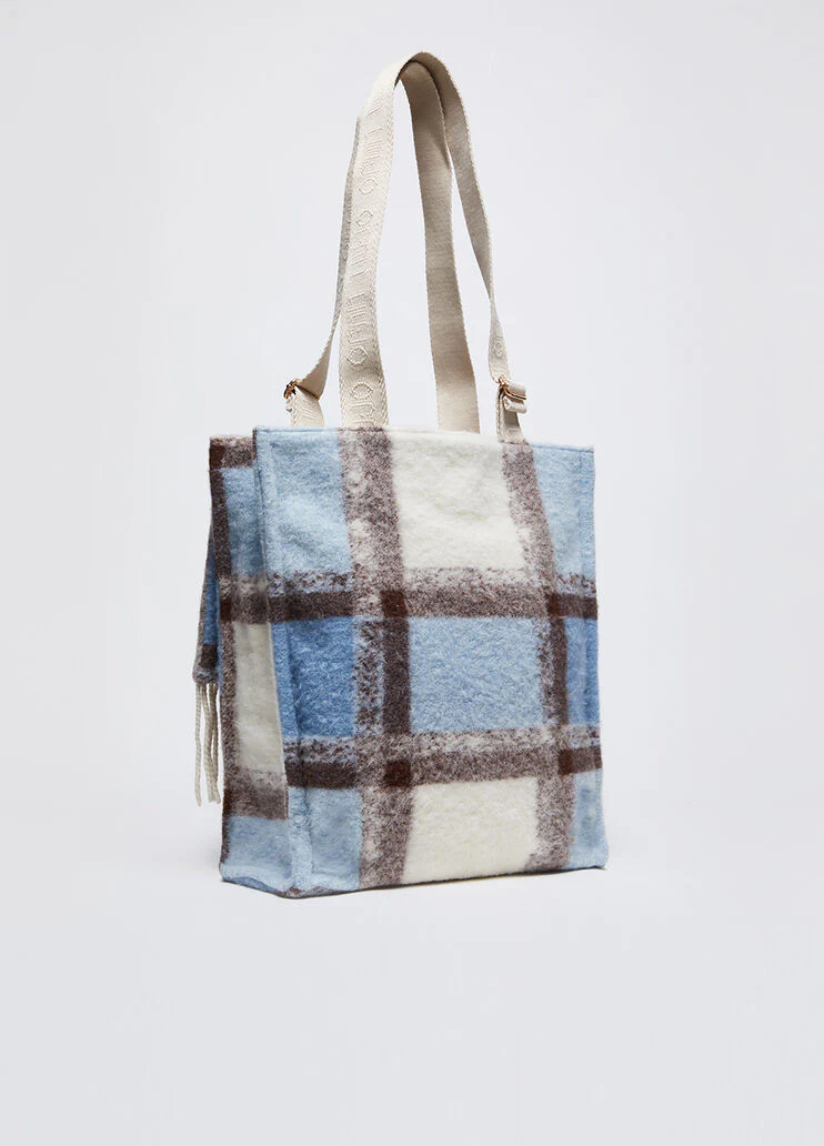 Wool-blend shopping tote