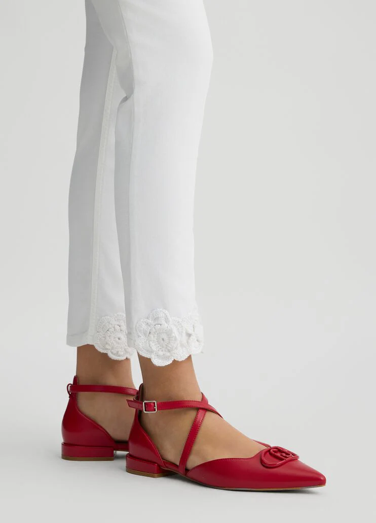 Skinny trousers with embroidery