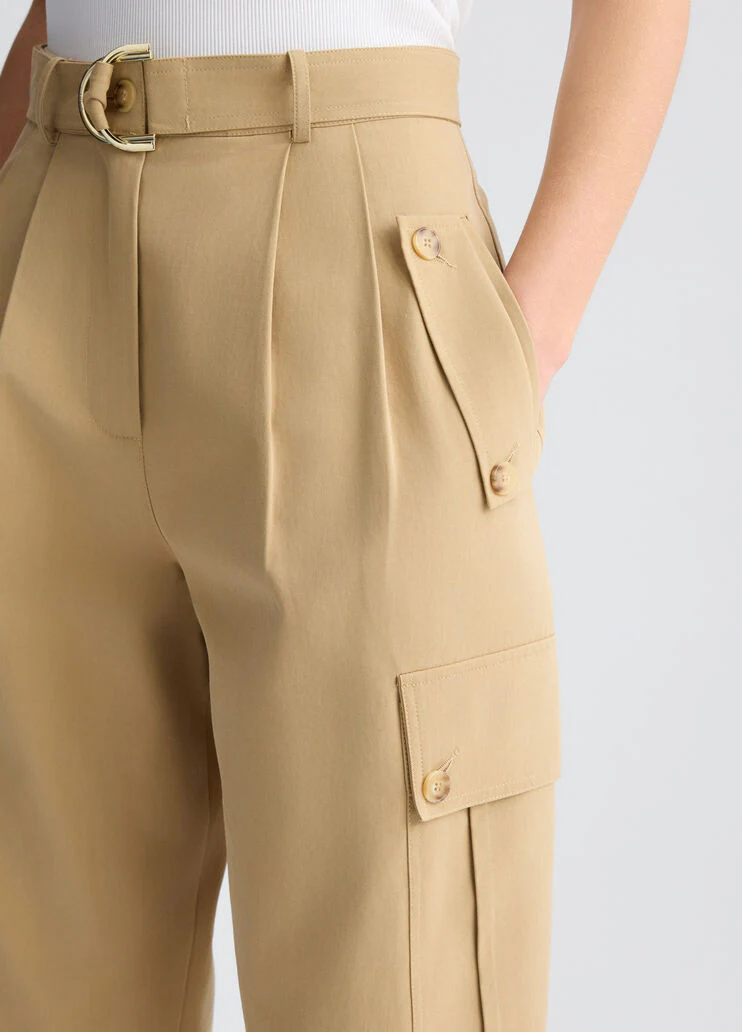 Cropped cargo trousers