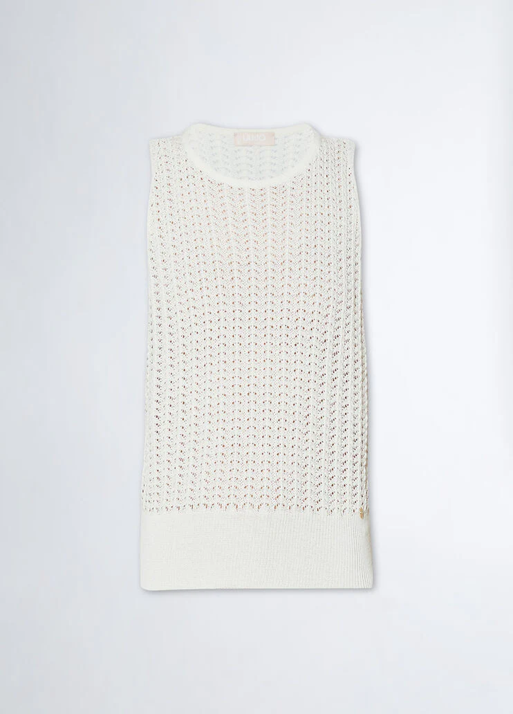 Top with scarf insert