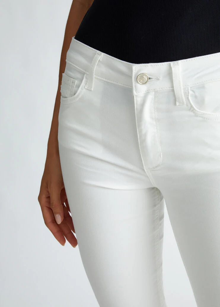 Cropped Bottom Up trousers