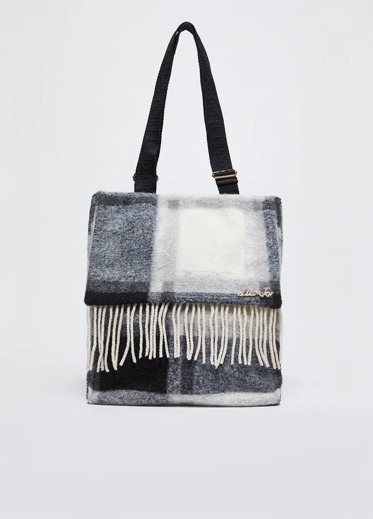 Wool-blend shopping tote