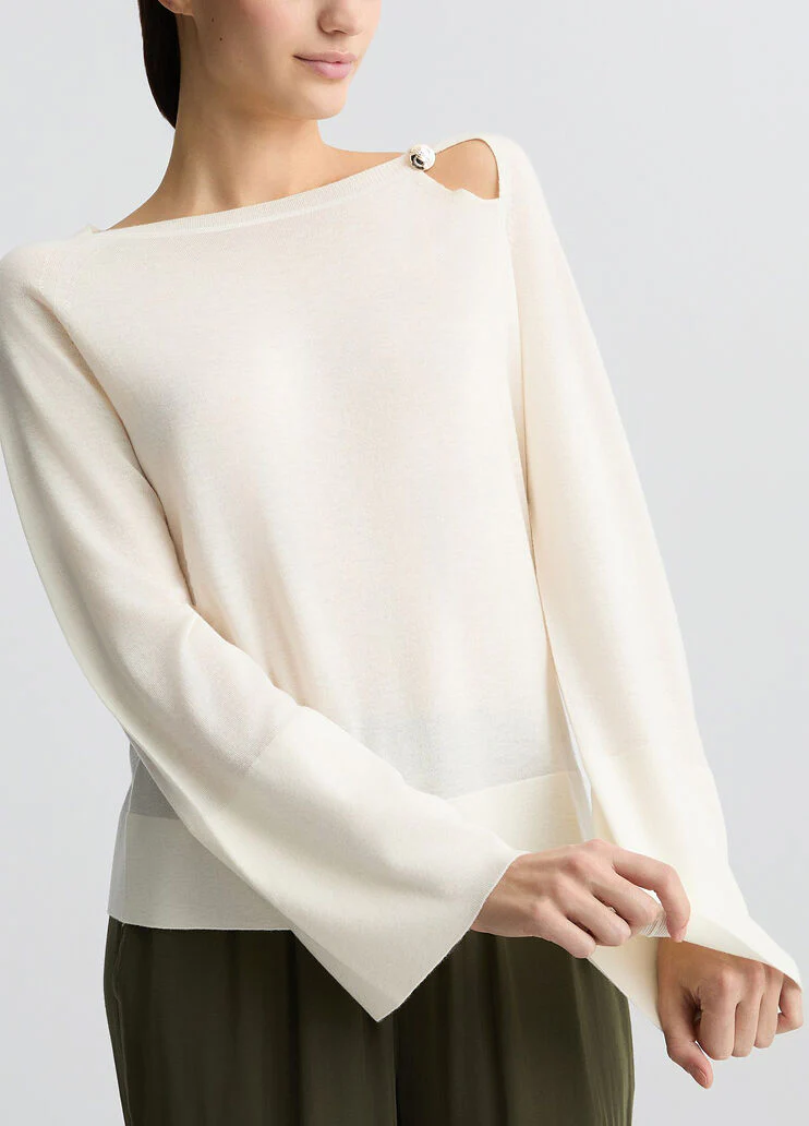 White wool and cashmere jumper