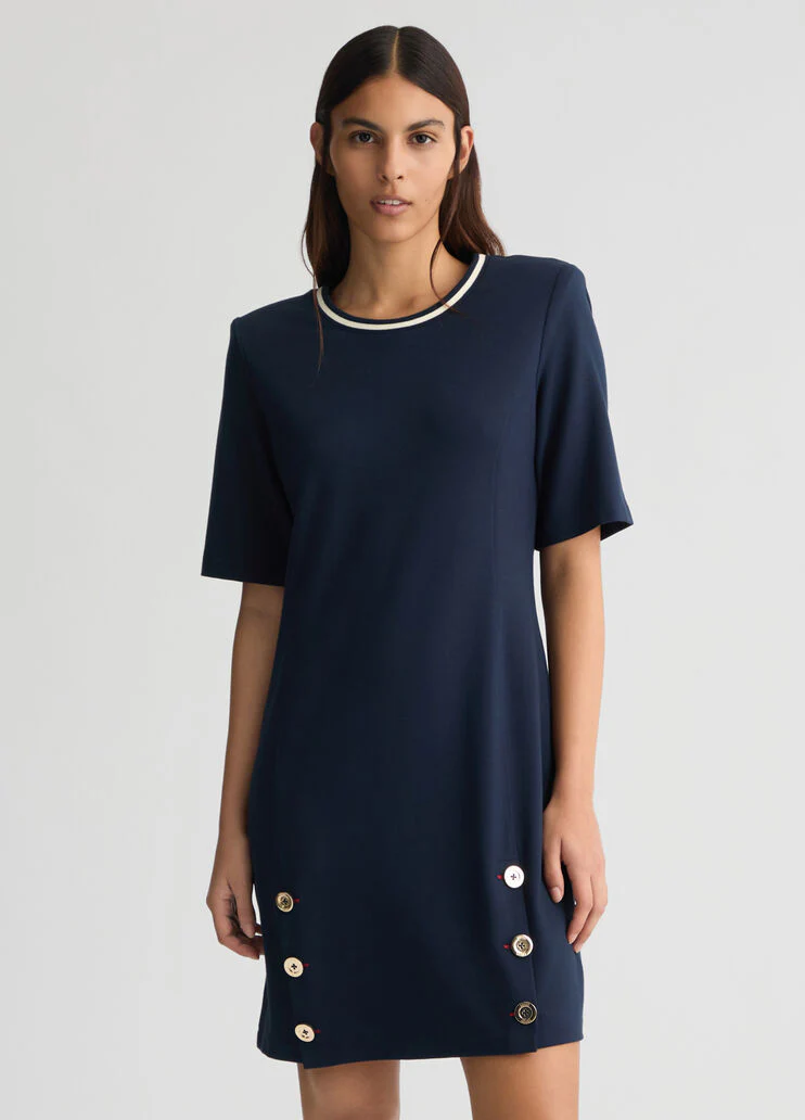 Short dress with buttons