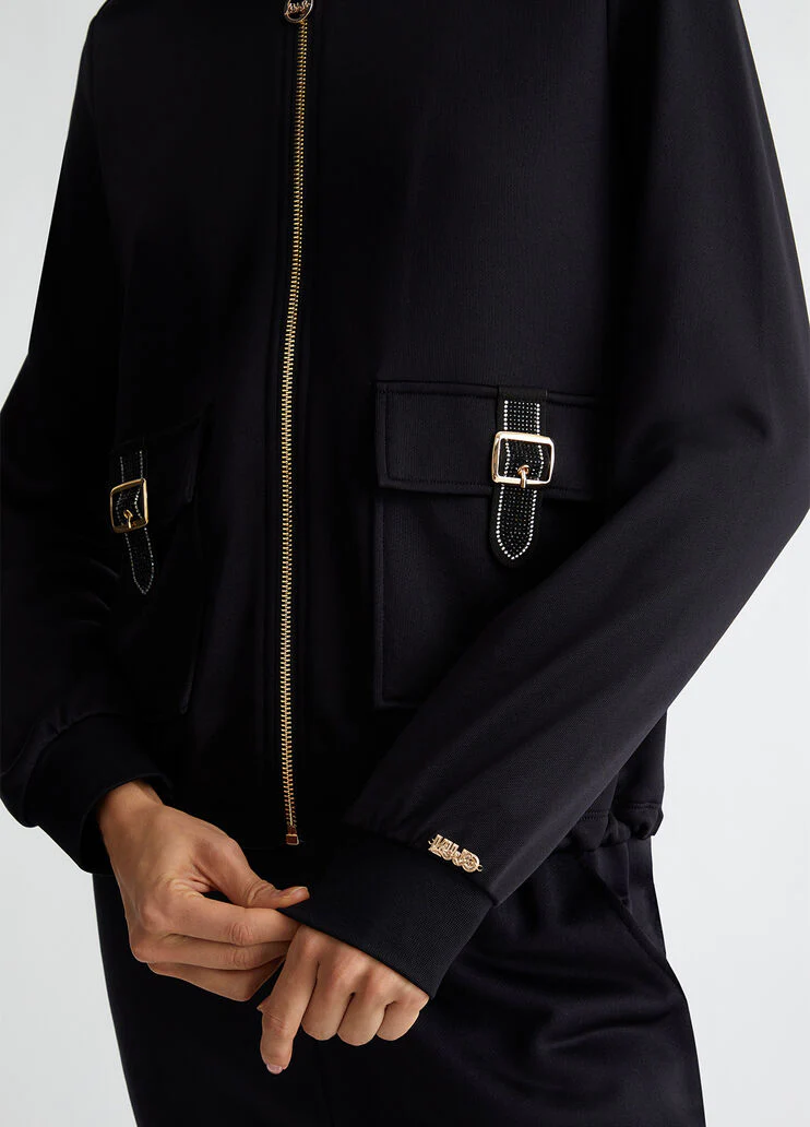 Sweatshirt with zip