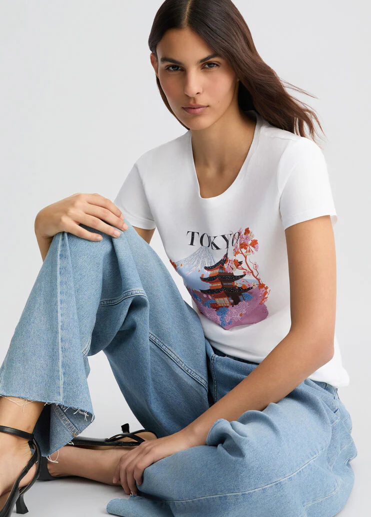 Cotton T-shirt with print and rhinestones