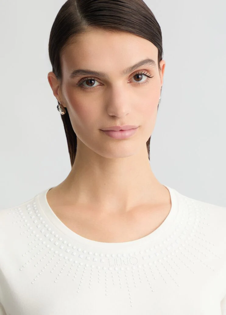 T-shirt with rhinestones