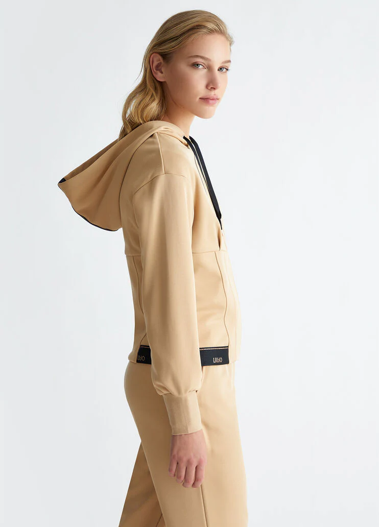 Hooded sweatshirt with zip