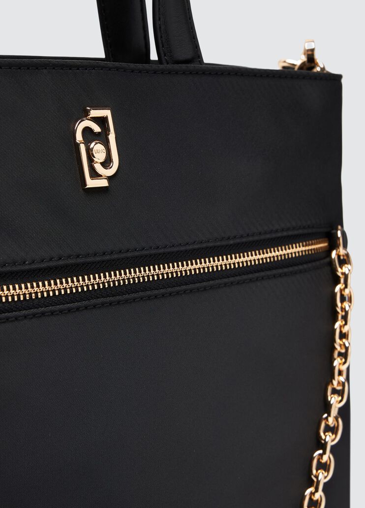 Nylon shopping bag with chain