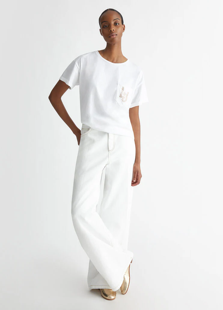 T-shirt with pocket and rhinestones