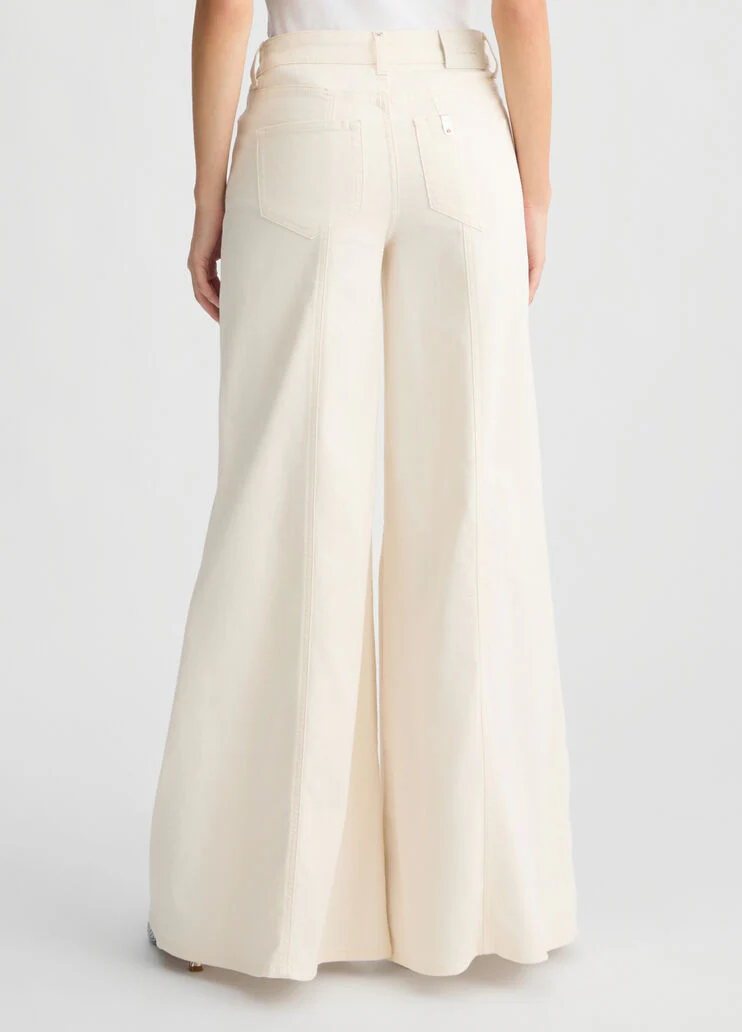 High-waisted super-flared jeans