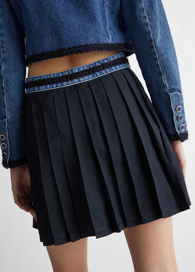 Pleated miniskirt