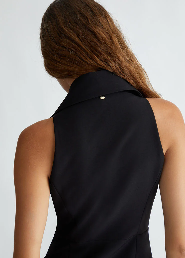 Short dress with zip