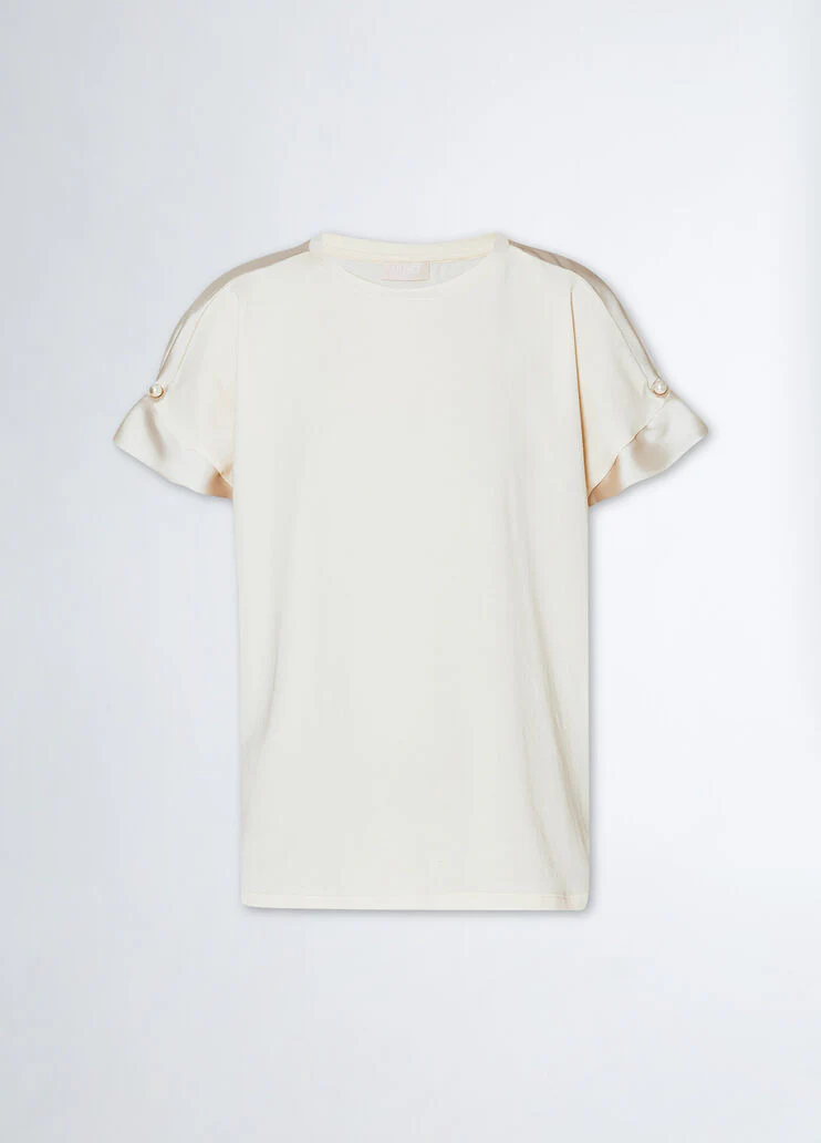 T-shirt with pearls