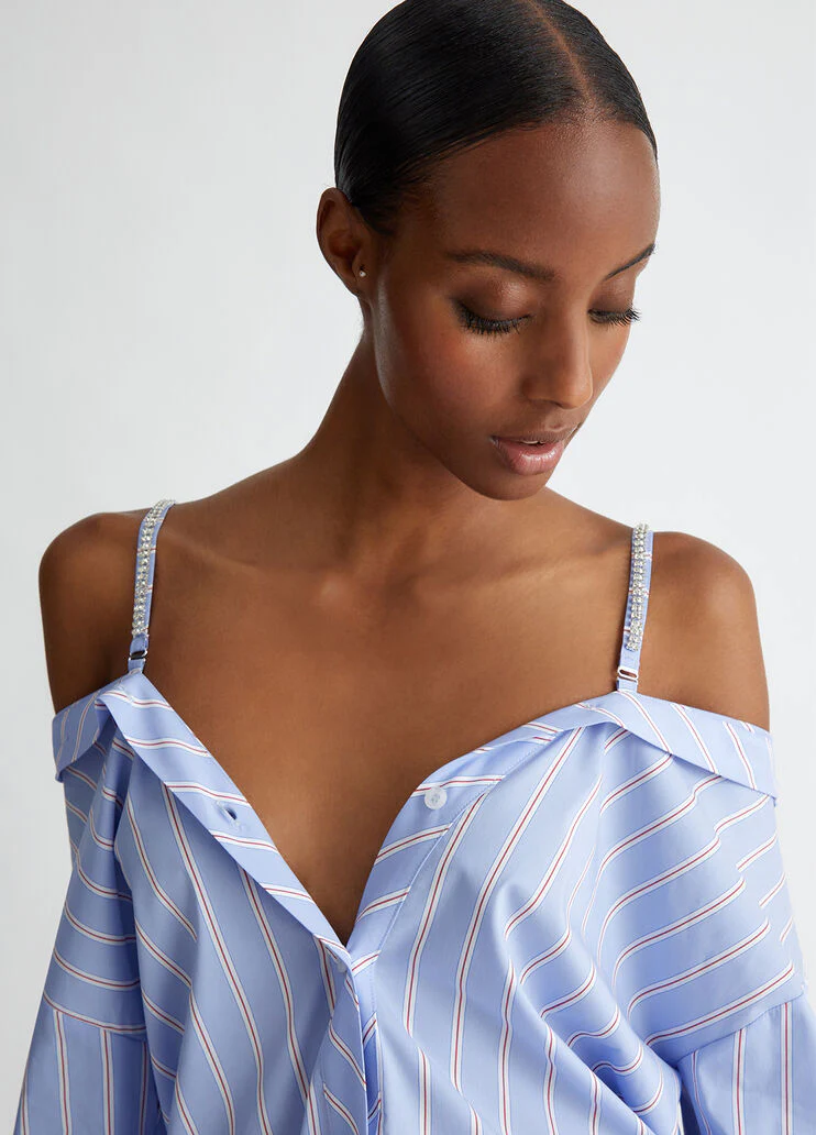 Off-the-shoulder shirt