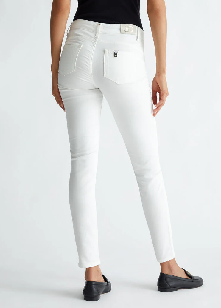 Cropped Bottom Up trousers