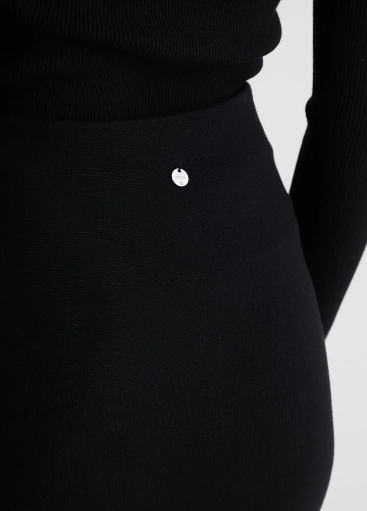 Knit skirt with studs