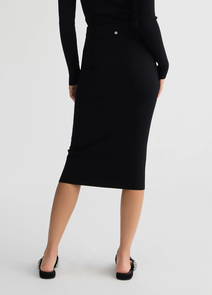 Knit skirt with studs