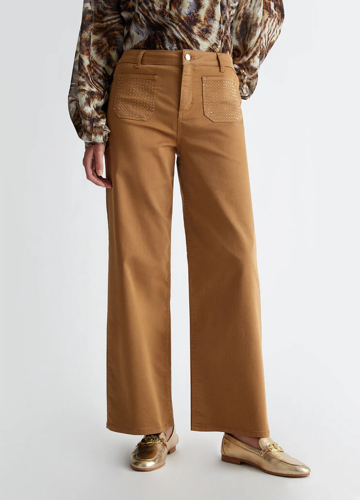 Flared cropped trousers