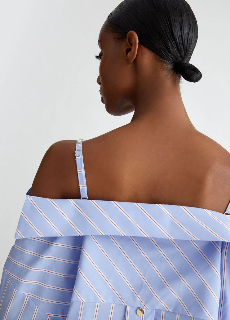 Off-the-shoulder shirt