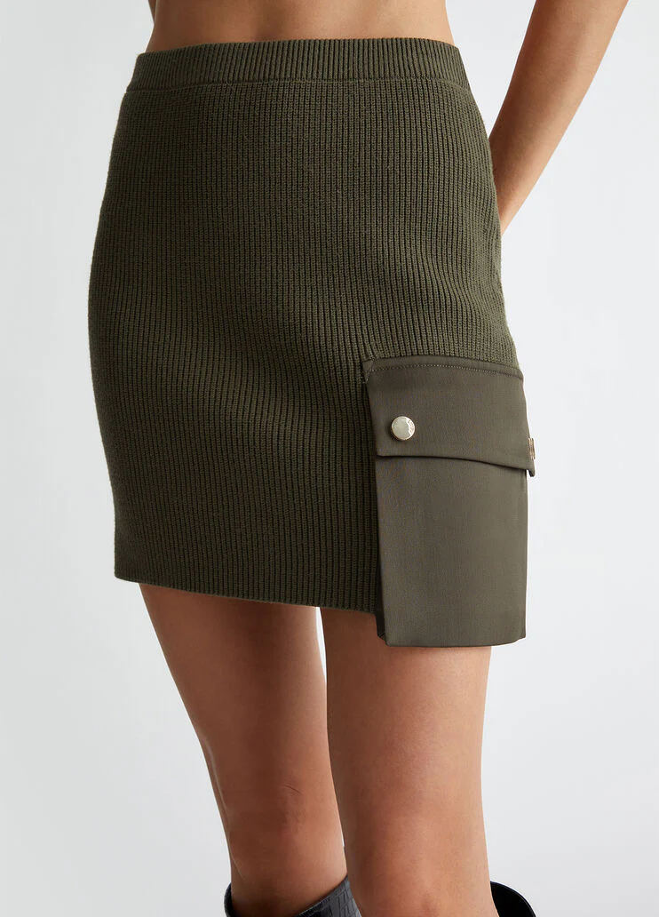 Knit miniskirt with pocket